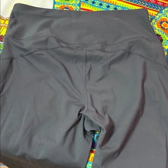 Avia Dark Gray Women's size 0-2 - Picture 5 of 5